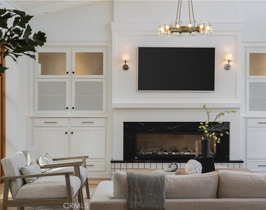 2217 Laurel - Photo Thumbnail 2