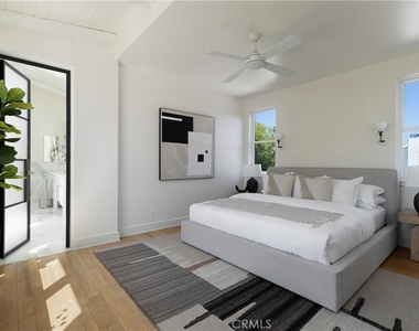 2217 Laurel - Photo Thumbnail 9