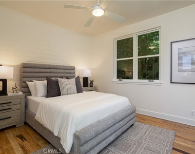 2217 Laurel - Photo Thumbnail 19