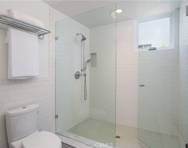 2217 Laurel - Photo Thumbnail 26