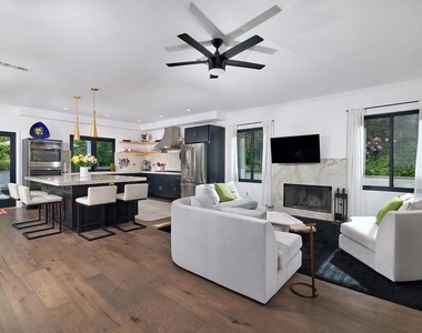 2739 Argonauta Street - Photo Thumbnail 13