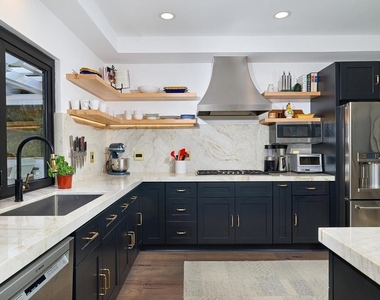2739 Argonauta Street - Photo Thumbnail 16