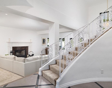 2739 Argonauta Street - Photo Thumbnail 6