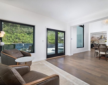 2739 Argonauta Street - Photo Thumbnail 9
