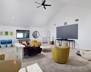 2739 Argonauta Street - Photo Thumbnail 31