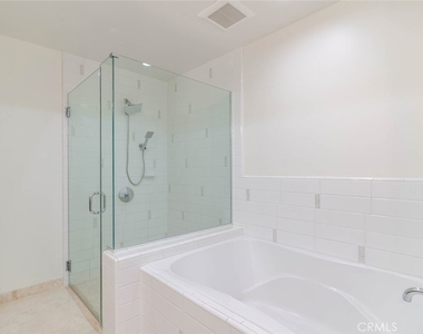 352 Caruso Avenue - Photo Thumbnail 21