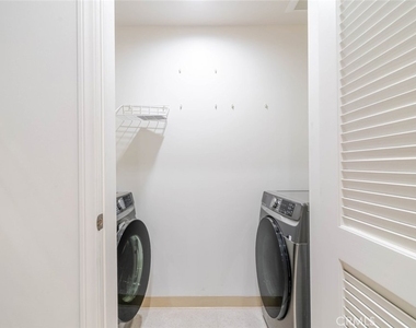 352 Caruso Avenue - Photo Thumbnail 26