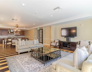 352 Caruso Avenue - Photo Thumbnail 4
