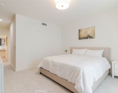 352 Caruso Avenue - Photo Thumbnail 18
