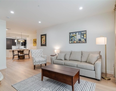 352 Caruso Avenue - Photo Thumbnail 9