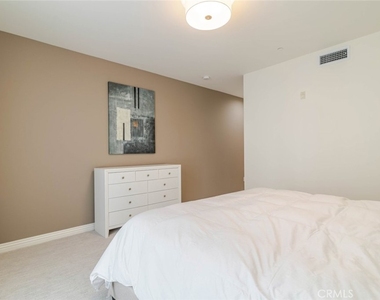 352 Caruso Avenue - Photo Thumbnail 19
