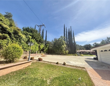 61 E Orange Grove - Photo Thumbnail 58