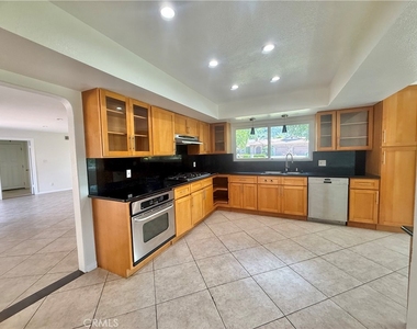 61 E Orange Grove - Photo Thumbnail 22