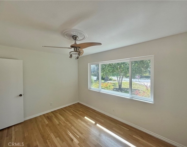 61 E Orange Grove - Photo Thumbnail 18