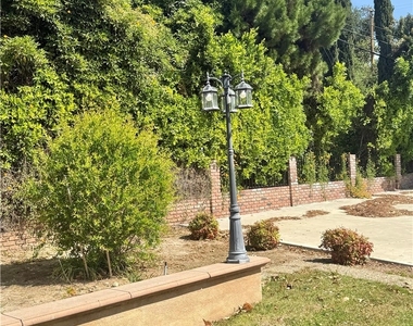 61 E Orange Grove - Photo Thumbnail 59