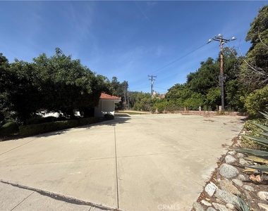 61 E Orange Grove - Photo Thumbnail 62