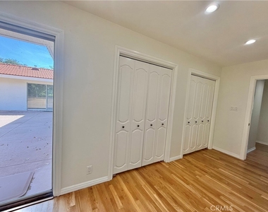 61 E Orange Grove - Photo Thumbnail 48
