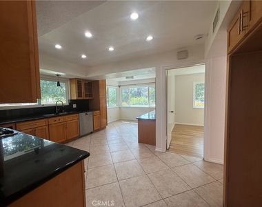 61 E Orange Grove - Photo Thumbnail 21