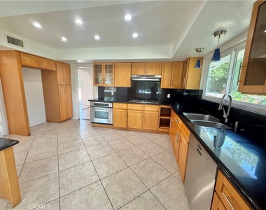61 E Orange Grove - Photo Thumbnail 29