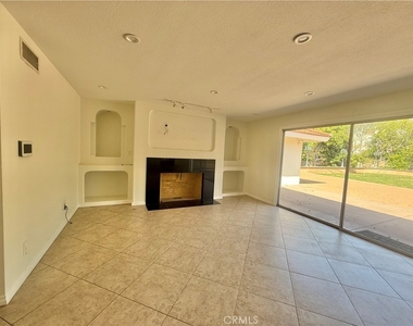 61 E Orange Grove - Photo Thumbnail 5