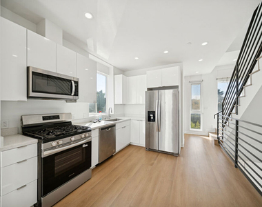 4523 St Elmo Drive - Photo Thumbnail 11
