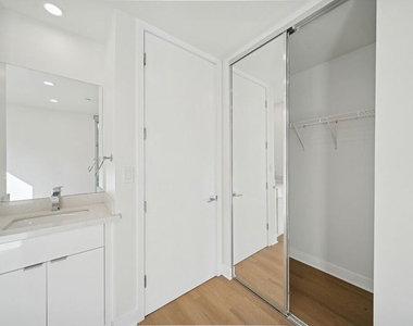 4523 St Elmo Drive - Photo Thumbnail 6