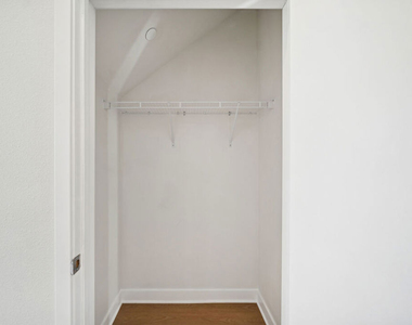 4523 St Elmo Drive - Photo Thumbnail 7
