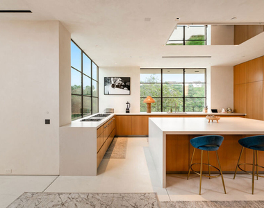 11531 Orum Road - Photo Thumbnail 6