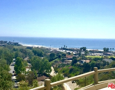 6232 Tapia Drive - Photo Thumbnail 5