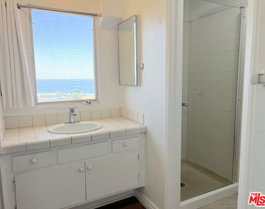 6232 Tapia Drive - Photo Thumbnail 16