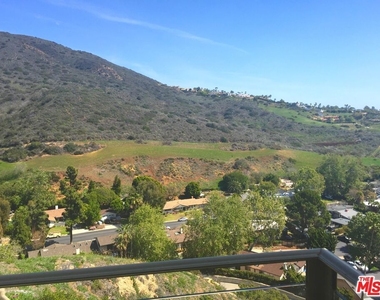 6232 Tapia Drive - Photo Thumbnail 23