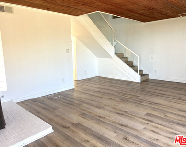 6232 Tapia Drive - Photo Thumbnail 10