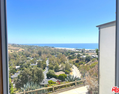 6232 Tapia Drive - Photo Thumbnail 17