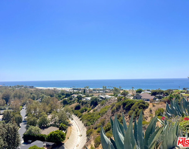 6232 Tapia Drive - Photo Thumbnail 27