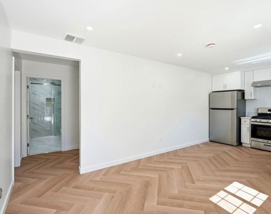 11445 Delano Street - Photo Thumbnail 1