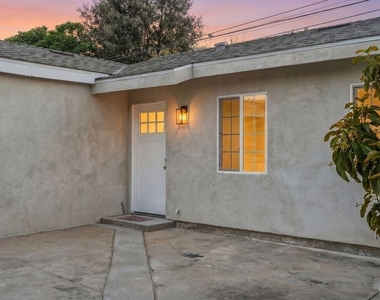 11445 Delano Street - Photo Thumbnail 13