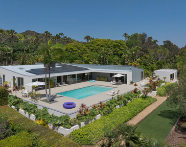 27044 Sea Vista Drive - Photo Thumbnail 3