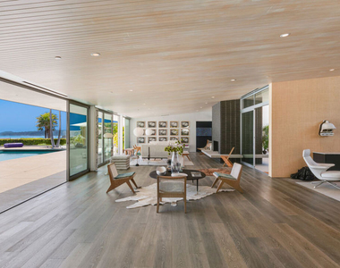 27044 Sea Vista Drive - Photo Thumbnail 6