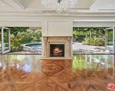 1681 Stone Canyon Road - Photo Thumbnail 4