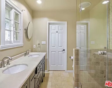 1681 Stone Canyon Road - Photo Thumbnail 19