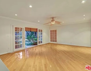 1681 Stone Canyon Road - Photo Thumbnail 17