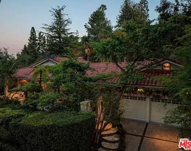 1681 Stone Canyon Road - Photo Thumbnail 7