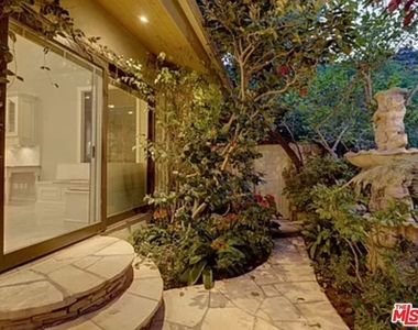 1681 Stone Canyon Road - Photo Thumbnail 30