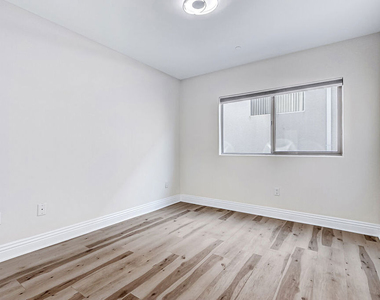 1520 S Shenandoah Street - Photo Thumbnail 22
