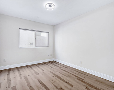 1520 S Shenandoah Street - Photo Thumbnail 20