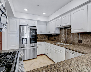 1520 S Shenandoah Street - Photo Thumbnail 4