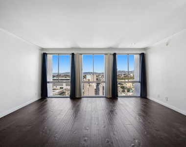 800 W 1st Street - Photo Thumbnail 18