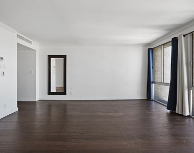 800 W 1st Street - Photo Thumbnail 17