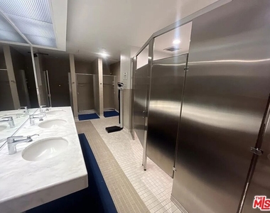 800 W 1st Street - Photo Thumbnail 6