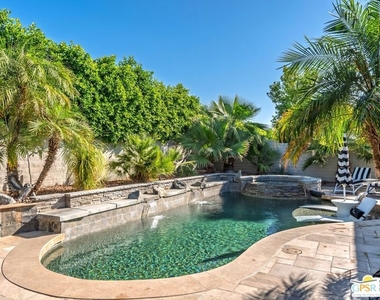 104 Azzuro Drive - Photo Thumbnail 5